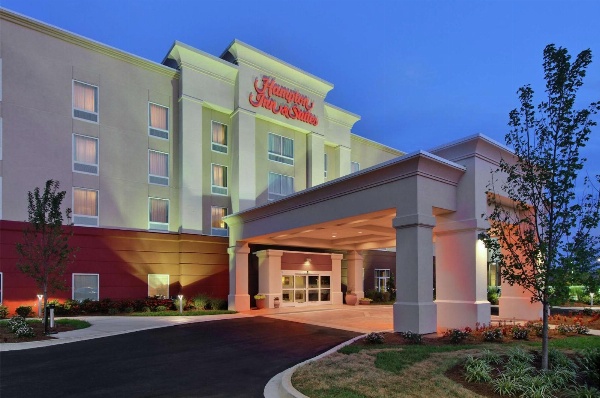 Hampton Inn & Suites Knoxville-Turkey Creek/Farragut Main image